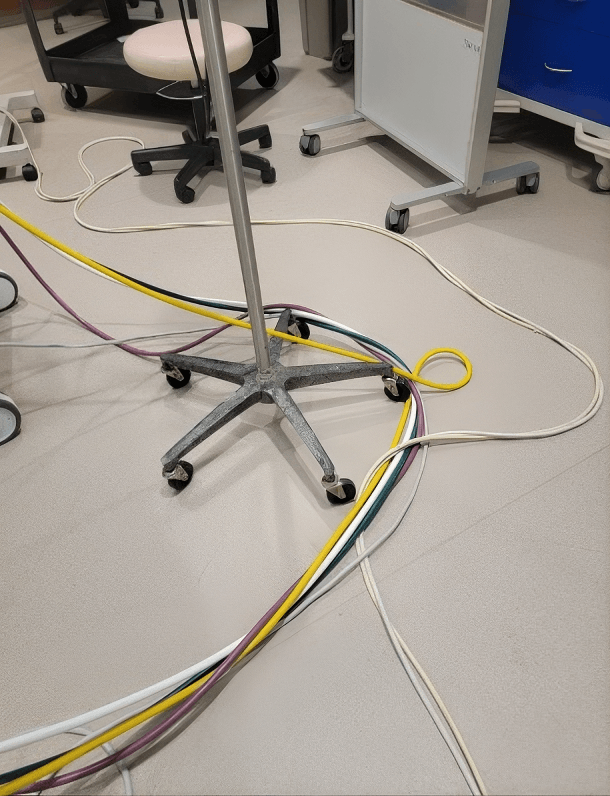 Cords & Clutter — field photo 3