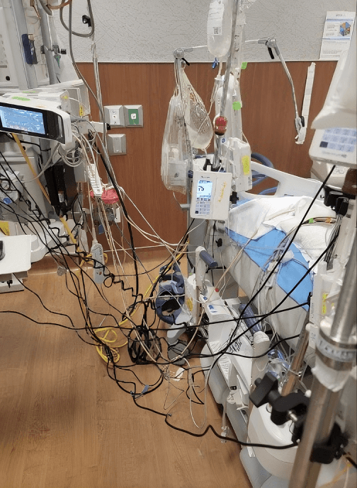 ICU Cable & Line Accumulation — field photo 2