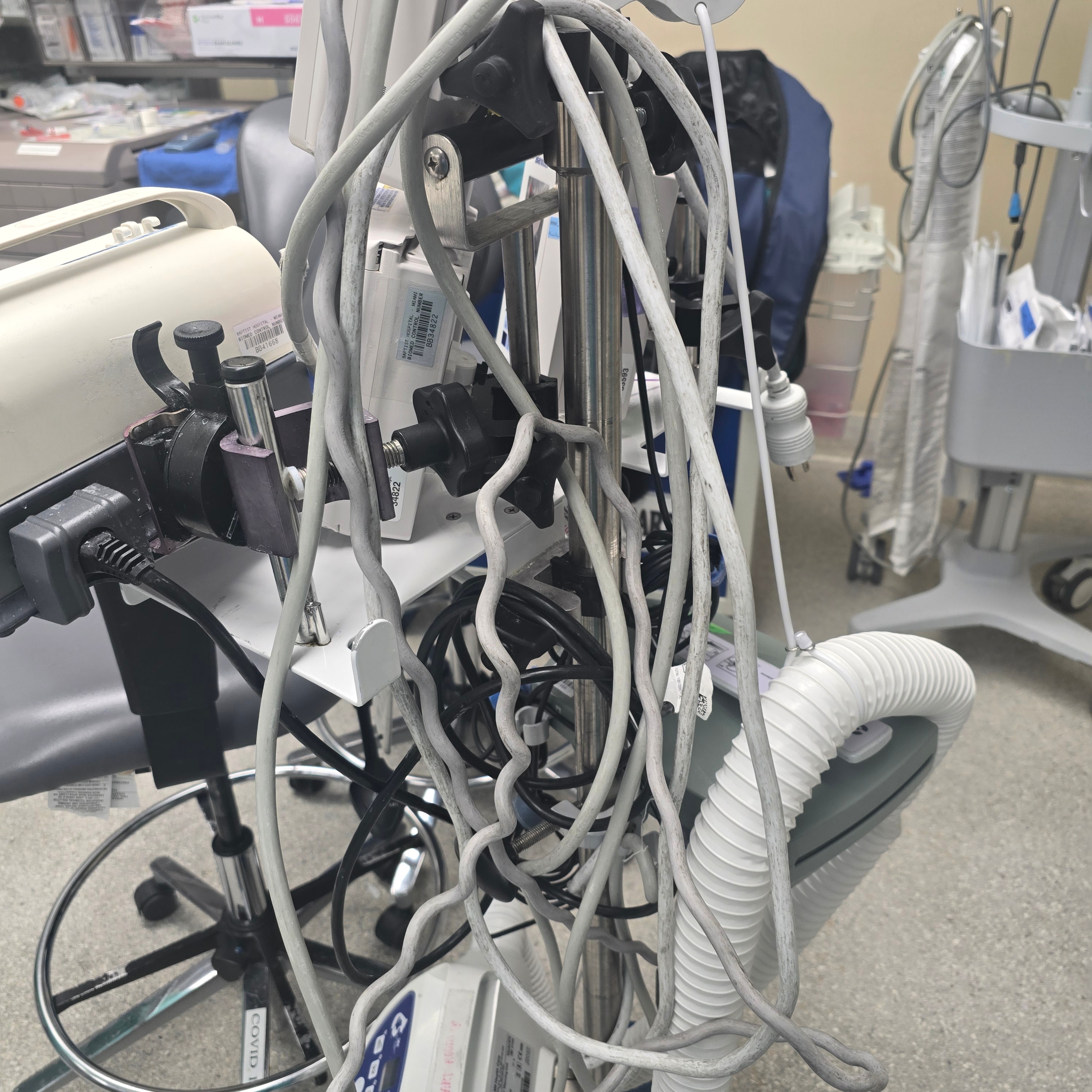ICU Cable & Line Accumulation — field photo 3