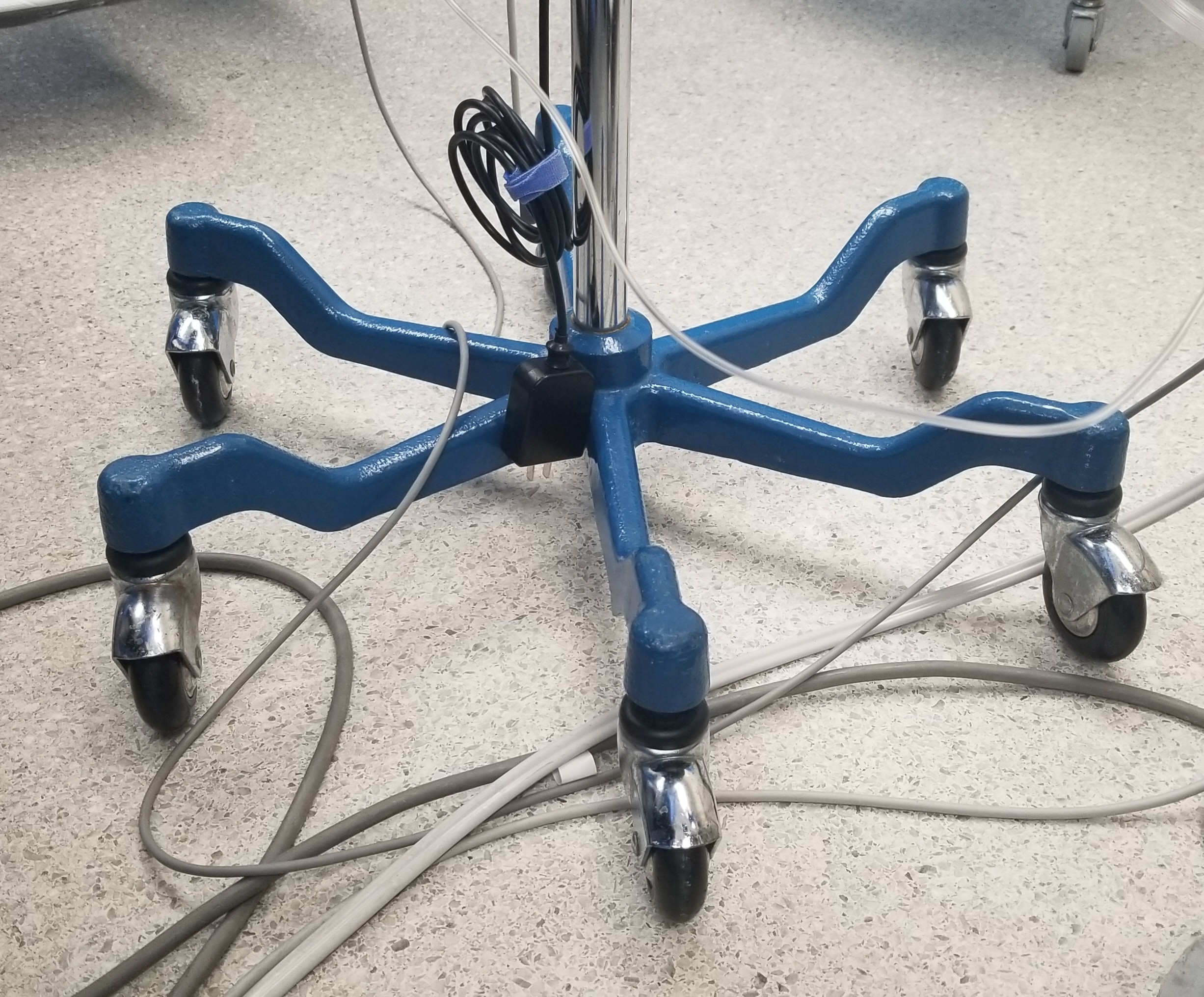 Pathway Obstruction & Floor-Level Hazards — field photo 4