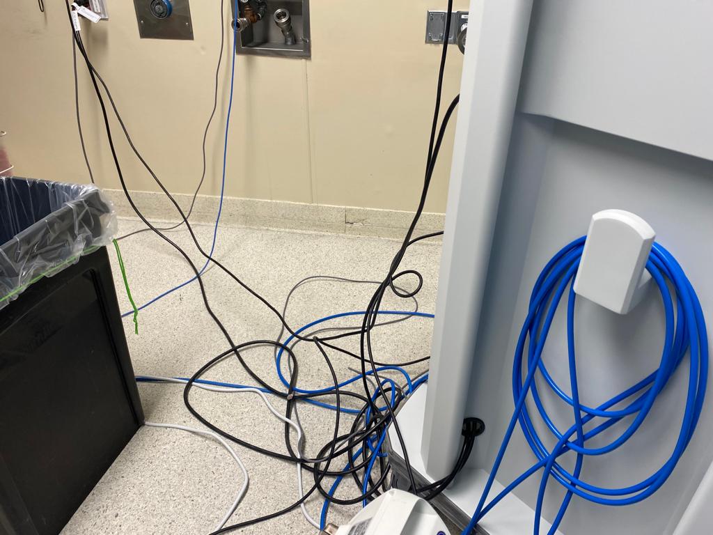 Pathway Obstruction & Floor-Level Hazards — field photo 5